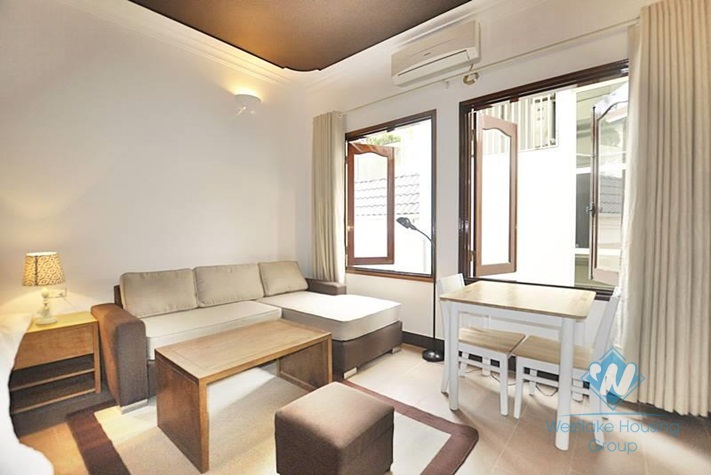 Nice studio apartment for rent in Tay Ho area, Ha Noi